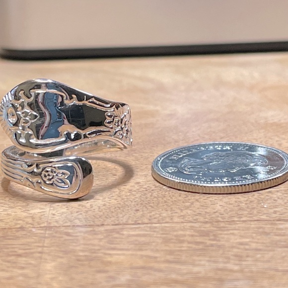 925 Sterling Silver Spoon Ring with Floral Design - Picture 6 of 8